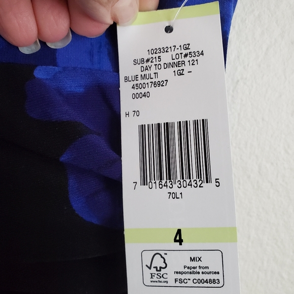 Jones Wear Floral Dress - Picture 9 of 9